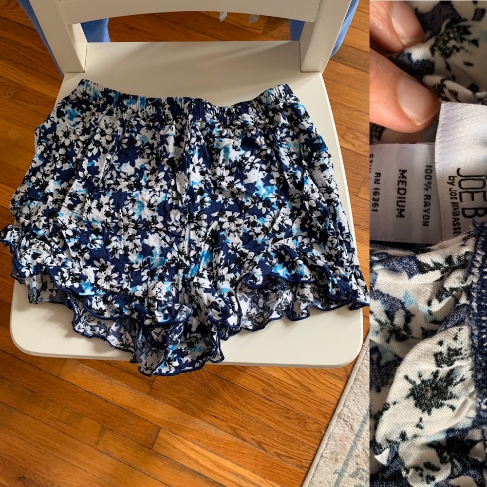 Floral flowy shorts